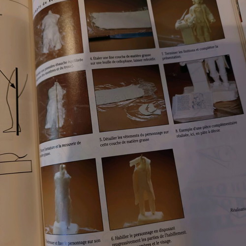 Décors et Présentations book like new, French language