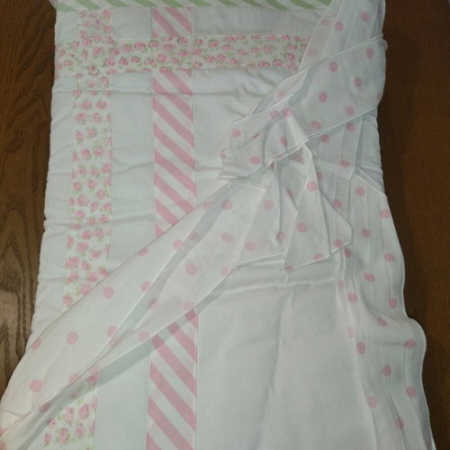 Mosquito net and protective crib bumper set like new