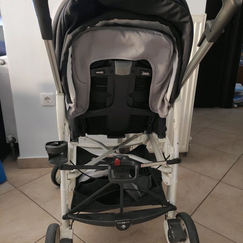Inglesina stroller like new with footmuff and waterproof cover