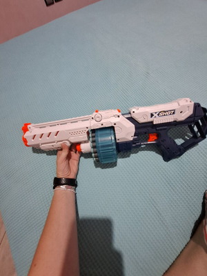 Zuru X-Shot Excel Turbo Fire toy gun like new with foam ammo