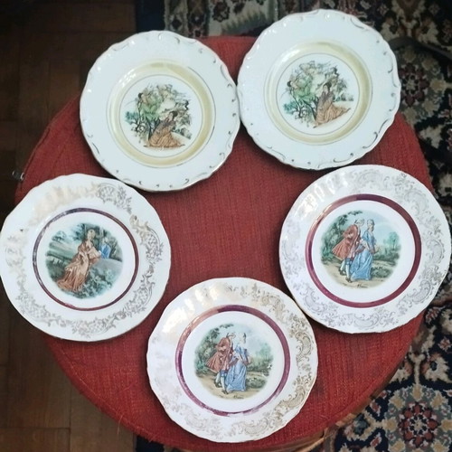 Vintage decorative plates like new, set of 5, romantic style
