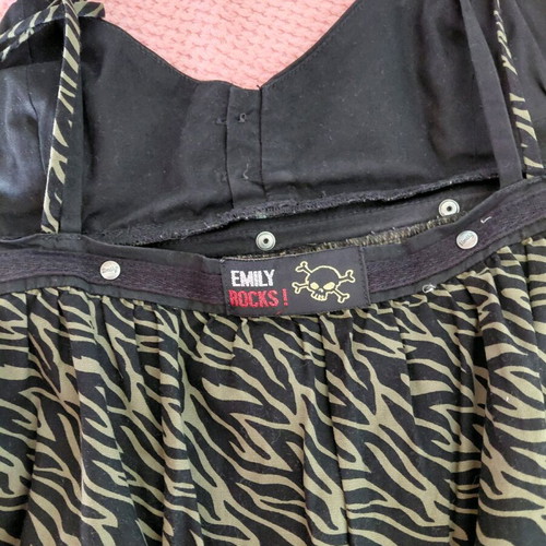 Emily The Strange 90s dress medium, like new, black