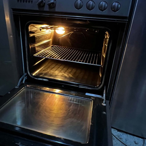 Bosch kitchen stove with ceramic hobs used, fully functional