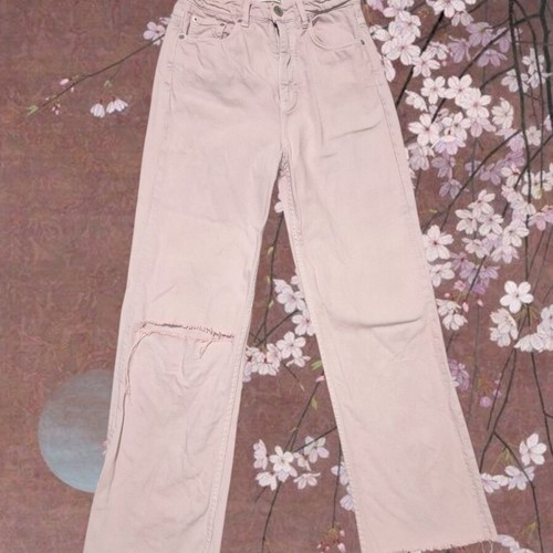 Pull&Bear baby pink high-waisted ripped jeans used, size 36