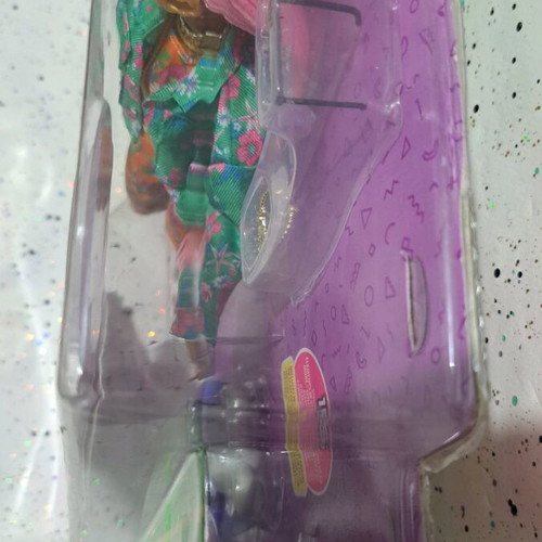 Barbie Extra #10 new with slightly damaged box