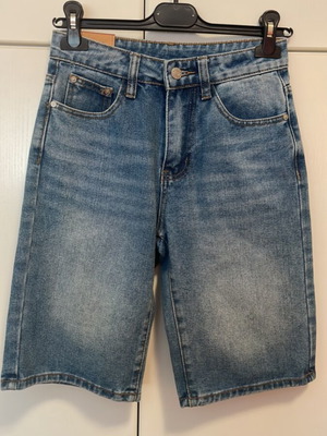 Denim women's bermuda shorts new, knee-length, blue, size XS