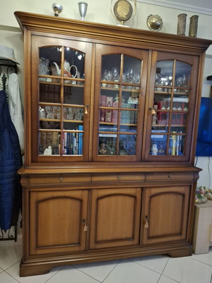 Biblioteque de salon wooden showcase used with large storage capacity