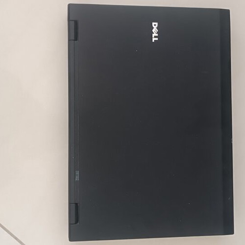 Dell Latitude E5400/E5500 laptop used with charger and carrying bag