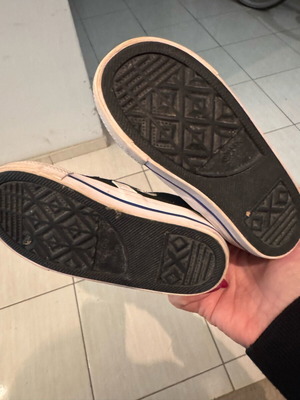 Sneakers Converse Star Player 2v μεταχειρισμένα, μέγεθος 24-25, μαύρο και μπλε