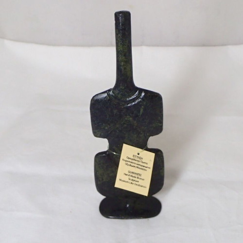 Handmade bronze sculpture new, 16.5 cm height