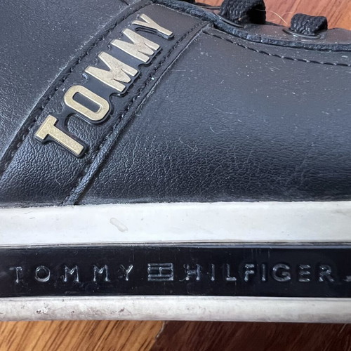Tommy Hilfiger trainers used, size 40, black