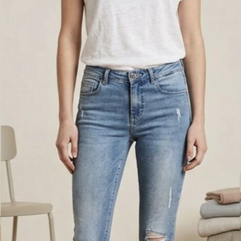 Branded women's jeans like new, various sizes and brands