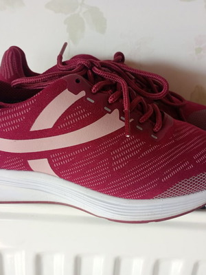 Energetics sports shoes for girl like new, size 35