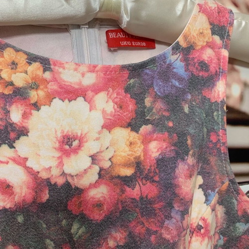 Floral skort one-piece like new with pockets and mini length