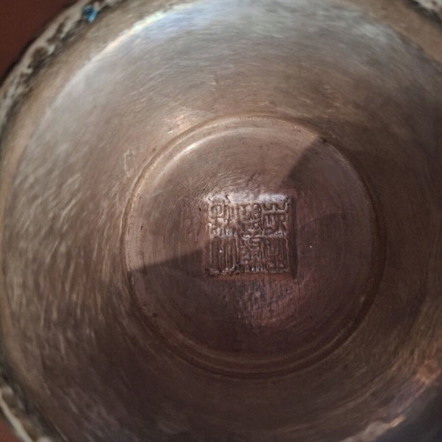 Vintage Chinese bowl with Qianlong dynasty seal, porcelain, new