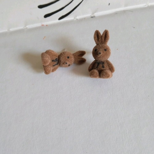 Bunny earrings new, brown and silver