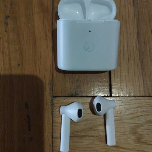 QCY earbuds new, durable and stylish