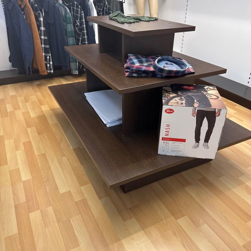 Furniture shelves like new, pack of 3 for clothing stores