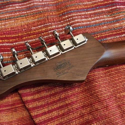 Cort G260CS electric guitar like new with gigbag