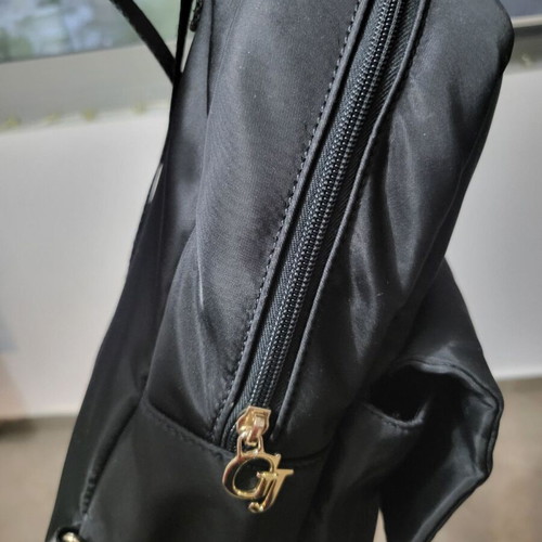 Guess black bag used with defect