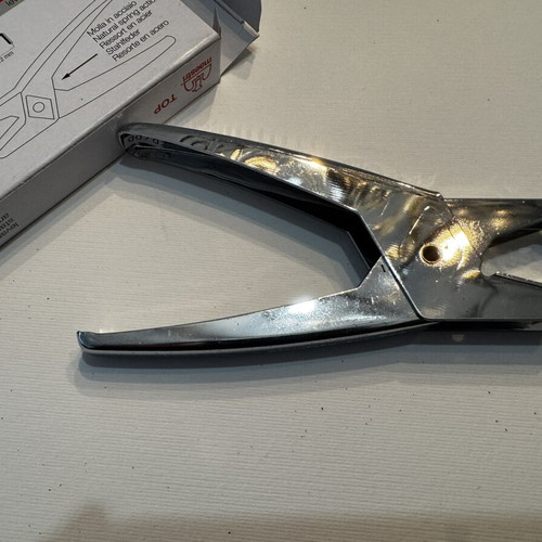 Staple remover metal, brand new