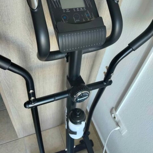 Elliptical trainer, 120 kg capacity