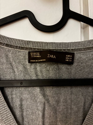 Zara blouse gray medium like new