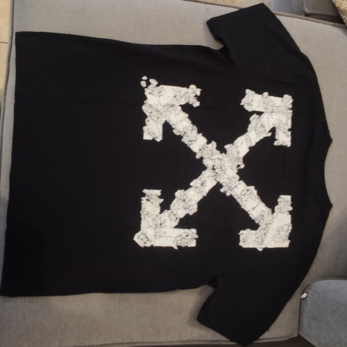 Off White black t-shirt size XL with logo and arrow design