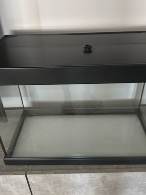 Aquarium 65 liters like new
