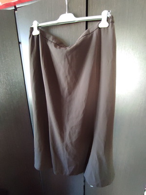 Brown straight line skirts used, large size, set of 2