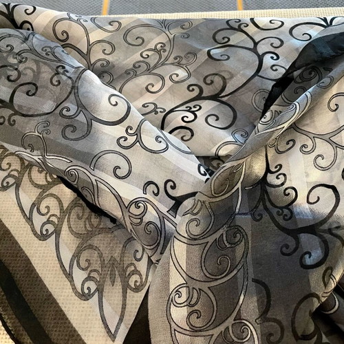 Zambak printed scarf like new, black and grey