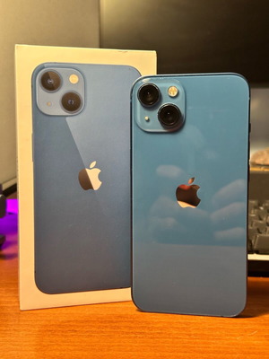 iPhone 13 128GB σαν καινούργιο, μπλε με γνήσια θήκη MagSafe και τζαμάκι