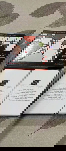 Παιχνίδια επιτραπέζια παιγνιοχαρτα με κάρτες