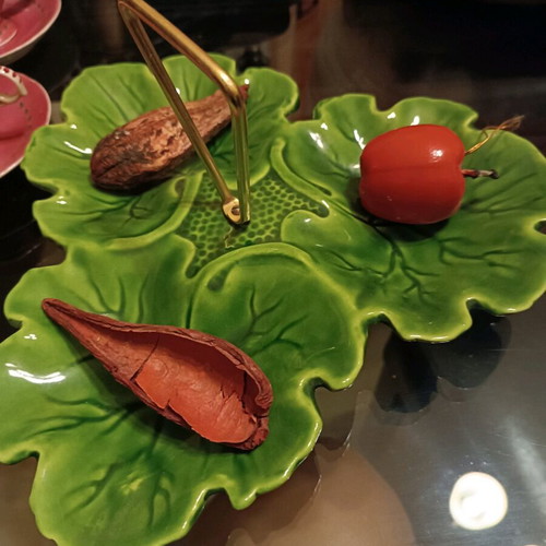 Vintage glass fondant dish with three leaves, like new, green