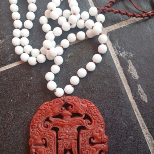 Necklace Mala style with cinnabar pendant, like new