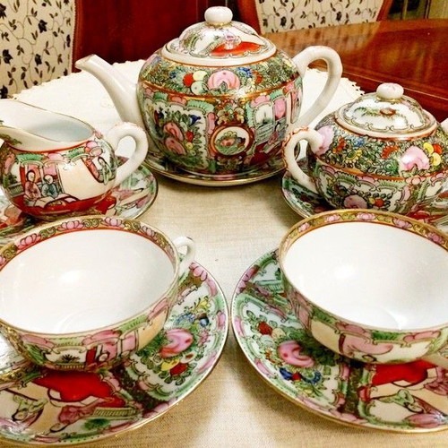 Chinese tea set 乾隆年制 from the 70s