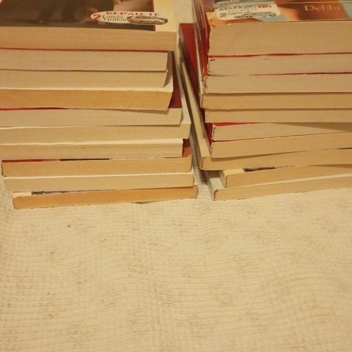 Arlekin books like new, pack of 20
