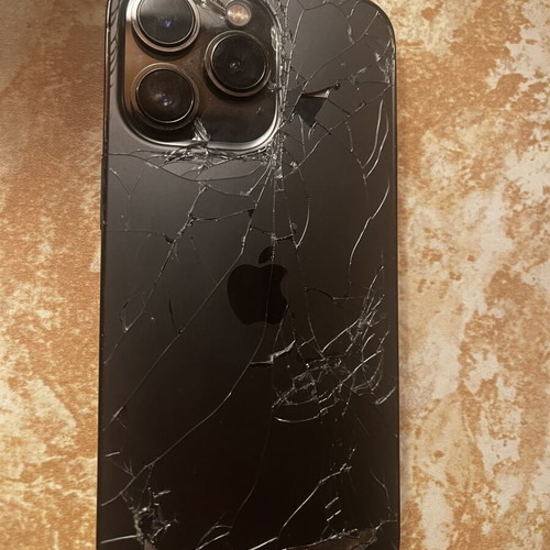 Apple iPhone 13 Pro 128GB with case, silent button broken