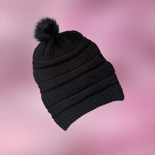 Knit hat with pompom like new, black, one size