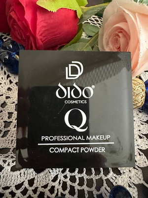 DIDO Compact Powder Q Professional Makeup new, matte finish