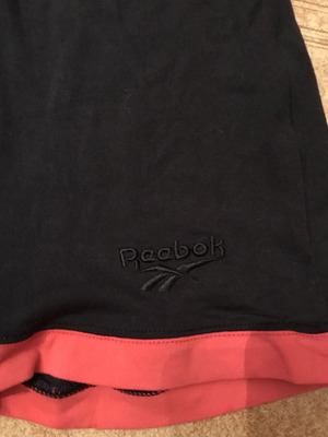 Reebok ολόσωμο φορμάκι με σορτ μεταχειρισμένο, μέγεθος S, μαύρο