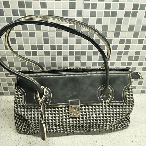 Next shoulder bag like new, black and white