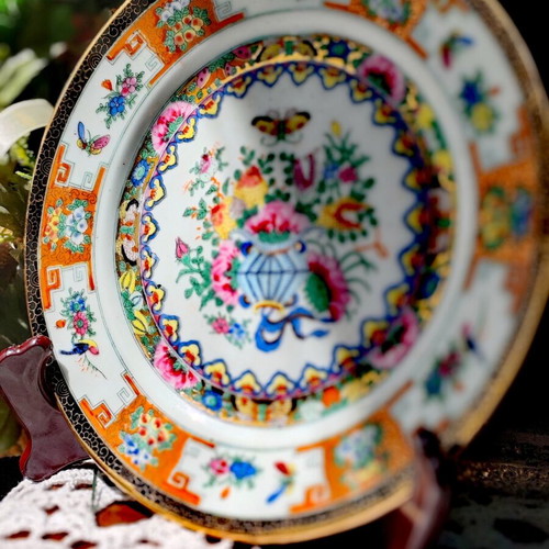 Famille Rose vintage Chinese porcelain plates, set of 2