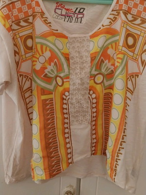 Custo Barcelona t-shirt one size like new