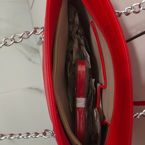 Chantal Firenze red shoulder bag