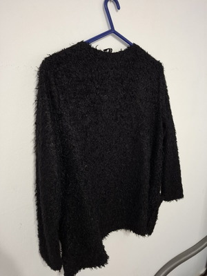 Black cardigan with fur size XS like new with pockets