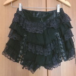 Goth shorts RNG - Red Night Gothic like new, size Medium, black