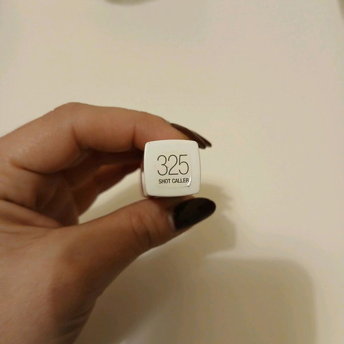 Maybelline Super Stay 325 Matte like new, intense red