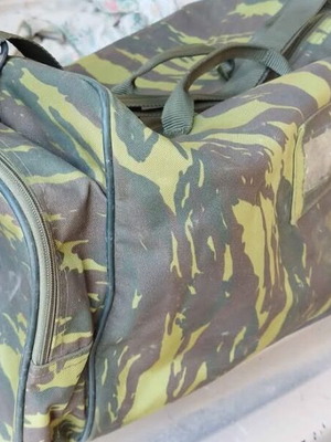 Σάκος ταξιδιού παραλλαγής μεταχειρισμένος με πλαϊνές θήκες