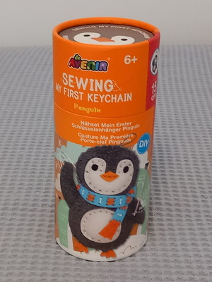 Avenir Sewing My First Keychain Sewing Kit Penguin μεταχειρισμένο